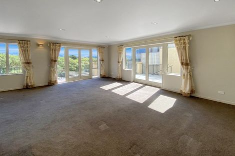 Photo of property in 19 Bunker Way, Strathmore Park, Wellington, 6022