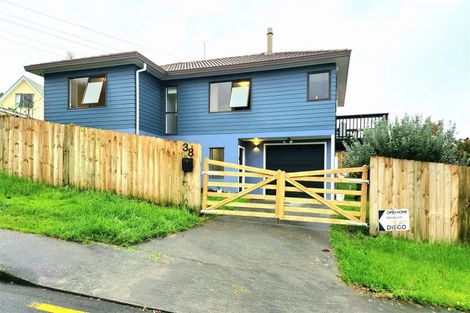 Photo of property in 38 Garton Drive, Massey, Auckland, 0614