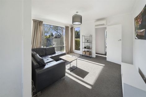 Photo of property in 33 Croziers Road, St Albans, Christchurch, 8052