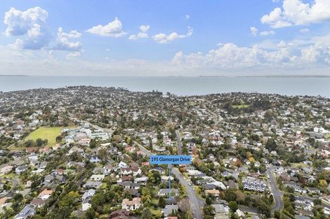 Photo of property in 195 Glamorgan Drive, Torbay, Auckland, 0630