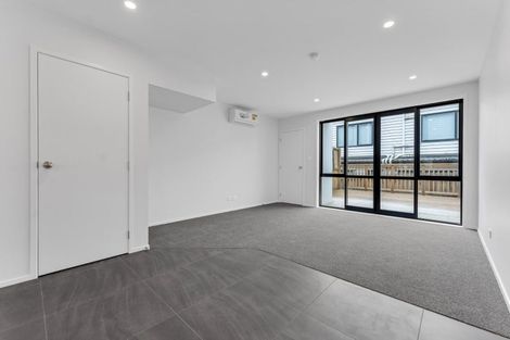 Photo of property in 66d Royal View Road, Te Atatu South, Auckland, 0610