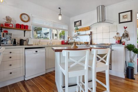 Photo of property in 43 Waiomu Valley Road, Waiomu, Thames, 3575