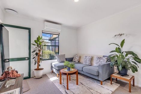 Photo of property in 3/70 Whiteley Street, Moturoa, New Plymouth, 4310