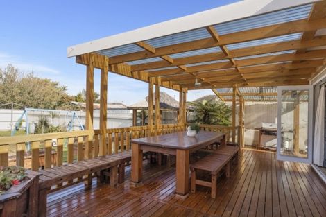 Photo of property in 104 Kowhai Street, Naenae, Lower Hutt, 5011