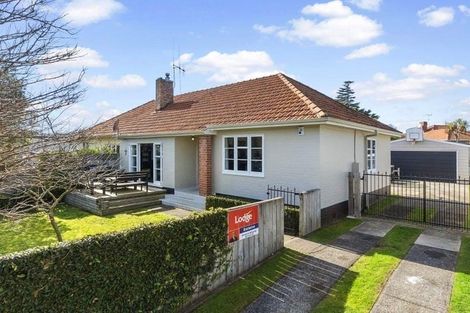 Photo of property in 39 Jellicoe Drive, Hamilton East, Hamilton, 3216