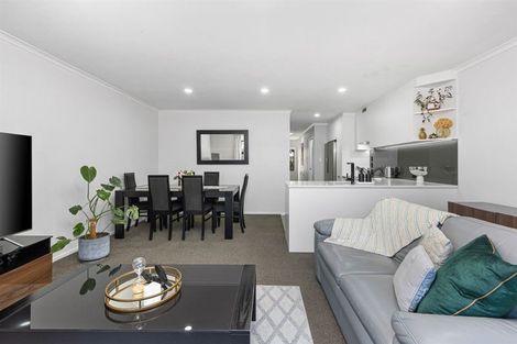 Photo of property in 11/17 Harbour View Road, Te Atatu Peninsula, Auckland, 0610