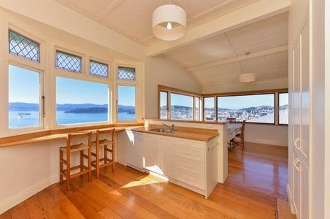 Photo of property in 8 Lower Watt Street, Wadestown, Wellington, 6012