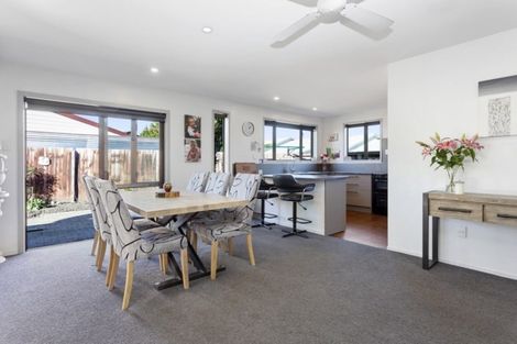 Photo of property in 30 Connemara Drive, Northwood, Christchurch, 8051