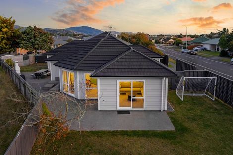 Photo of property in 155 Guildford Drive, Paraparaumu Beach, Paraparaumu, 5032