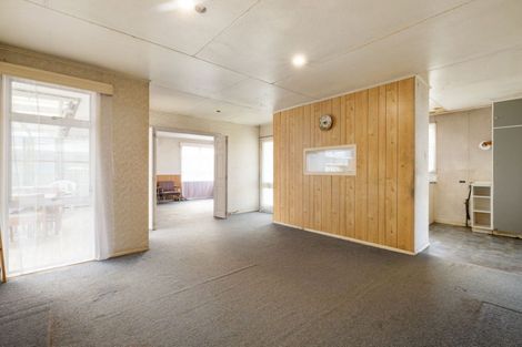 Photo of property in 63 Oakfield Crescent, Pukete, Hamilton, 3200