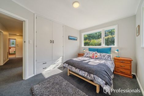 Photo of property in 20 London Road, Korokoro, Lower Hutt, 5012