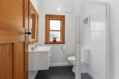 Photo of property in 35 Karepa Street, Brooklyn, Wellington, 6021