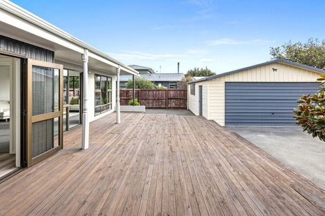 Photo of property in 33 Bridge Street, New Brighton, Christchurch, 8062