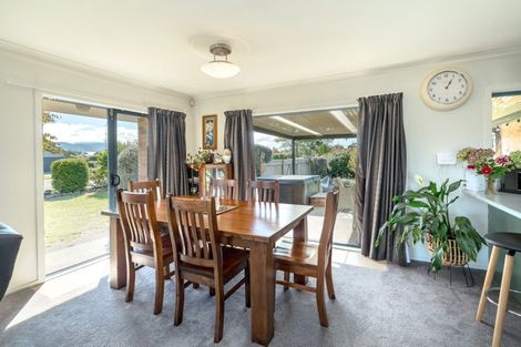 Photo of property in 4 Endelave Way, Carterton, 5713
