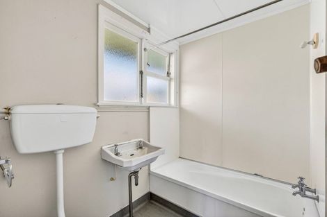 Photo of property in 83b Jellicoe Drive, Hamilton East, Hamilton, 3216