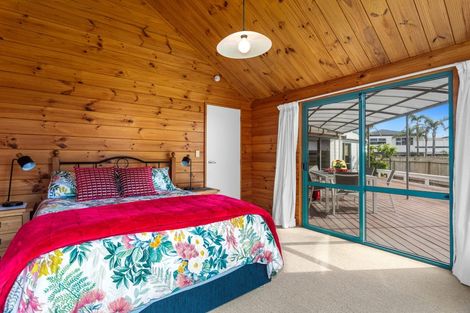 Photo of property in 96a Ocean Road, Ohope, 3121