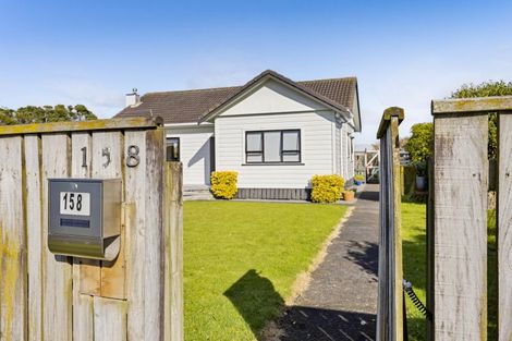Photo of property in 158 Tasman Street, Opunake, 4616