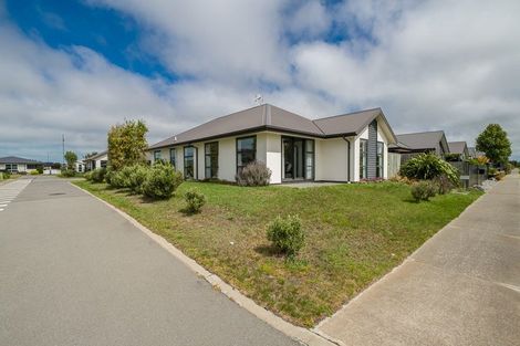 Photo of property in 32 Kawari Drive, Pegasus, 7612