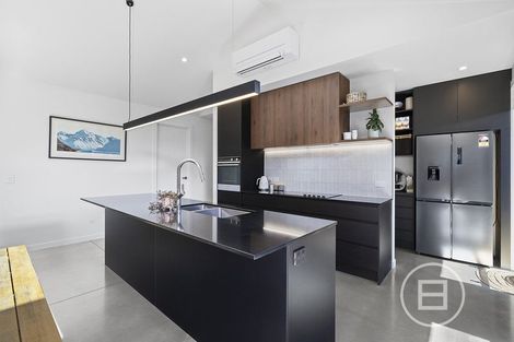 Photo of property in 61 Drysdale Road, Jacks Point, 9371