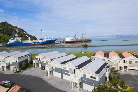 Photo of property in Bay View, 19/90 Customhouse Street, Gisborne, 4010