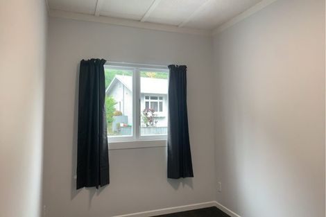 Photo of property in 32 Faraday Street, Hospital Hill, Napier, 4110