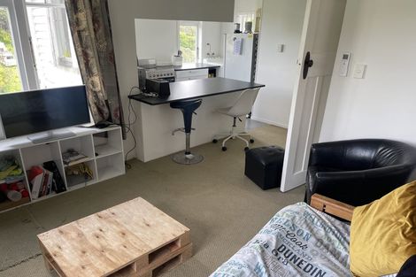 Photo of property in 22 Saint Michaels Crescent, Kelburn, Wellington, 6012