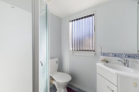 Photo of property in 42 Milson Drive, Papakura, 2110