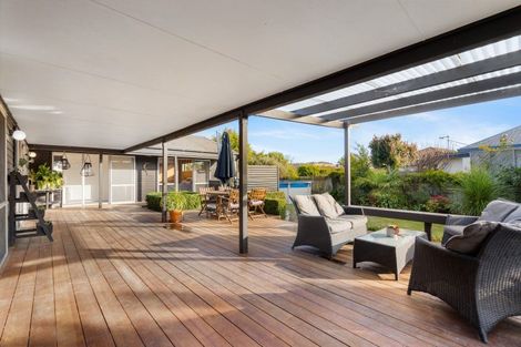 Photo of property in 11 Holyrood Street, Taradale, Napier, 4112