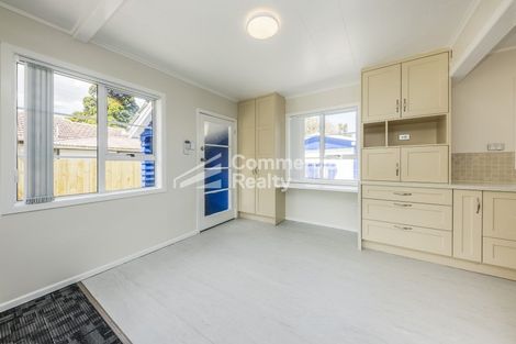 Photo of property in 39 Walters Road, Takanini, 2112
