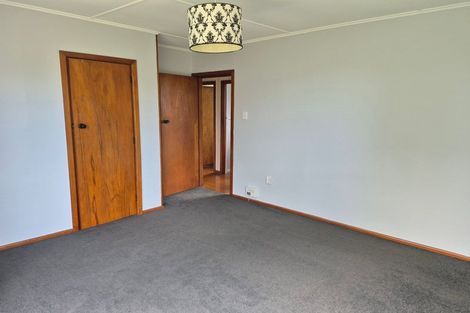 Photo of property in 10 Heather Place, Mairehau, Christchurch, 8052