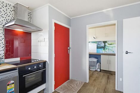 Photo of property in 17a Tainui Street, Castlecliff, Whanganui, 4501