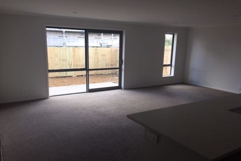 Photo of property in 13 Lamborn Drive, Papakura, 2110