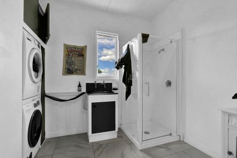 Photo of property in 15 Lear Street, Stratford, 4332