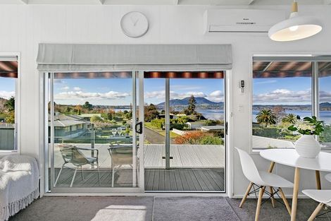 Photo of property in 4/22 Alberta Street, Acacia Bay, Taupo, 3330