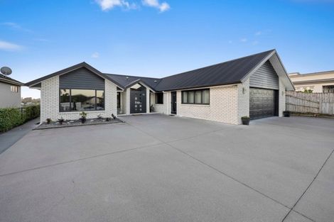 Photo of property in 61 Somerton Drive, Huntington, Hamilton, 3210