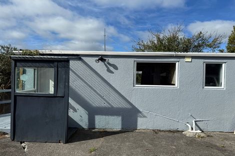 Photo of property in 3 Donovan Avenue, Massey, Auckland, 0614