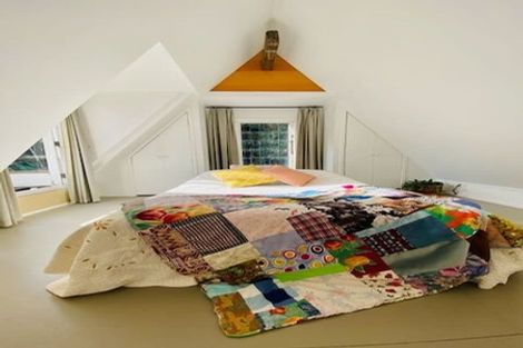 Photo of property in 581 South Titirangi Road, Titirangi, Auckland, 0604