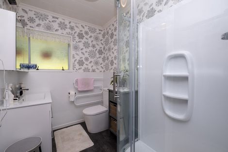 Photo of property in 4 Oswald Place, Stratford, 4332