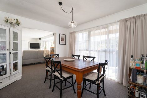 Photo of property in 9 Lakewood Avenue, Churton Park, Wellington, 6037