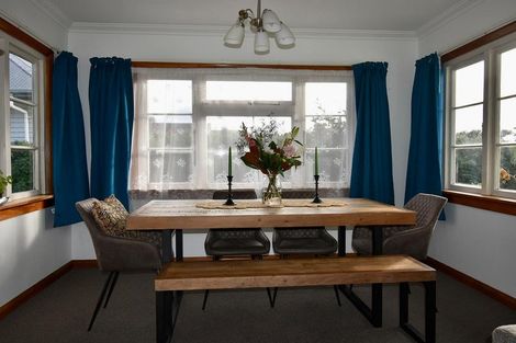 Photo of property in 120 Seaview Road, Westown, New Plymouth, 4310