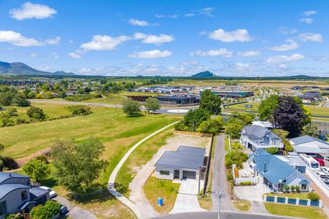 Photo of property in 20 Aubrey Crescent, Rainbow Point, Taupo, 3330