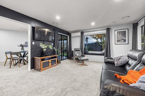 Photo of property in 2/44 Kathleen Crescent, Hornby, Christchurch, 8042