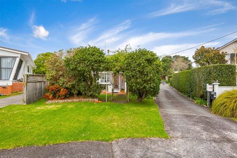 Photo of property in 1/10 Springbank Lane, Te Atatu Peninsula, Auckland, 0610