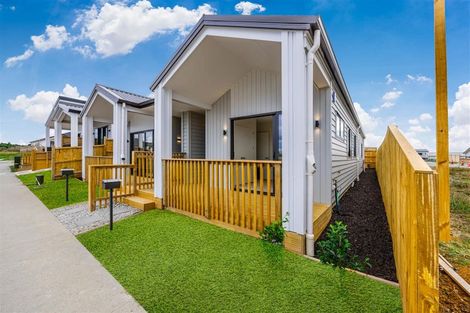 Photo of property in 14 Ihi Place, Karaka, 2578