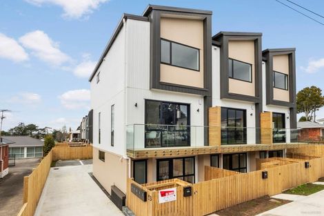 Photo of property in 1/53 Archibald Road, Kelston, Auckland, 0602