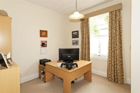 Photo of property in 10 Garden Terrace, Devonport, Auckland, 0624