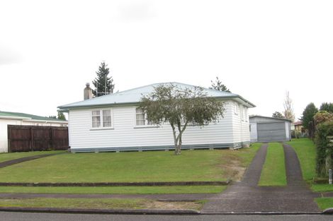 Photo of property in 2 Fife Place, Tokoroa, 3420