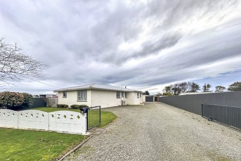 Photo of property in 45 Kilmarnock Street, Wallacetown, 9816