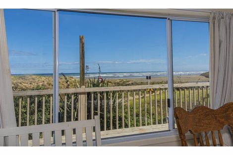 Photo of property in 37 Marine Drive, Te Kopuru, Dargaville, 0371