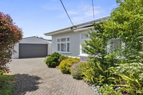 Photo of property in 55 Forest Lake Road, Forest Lake, Hamilton, 3200